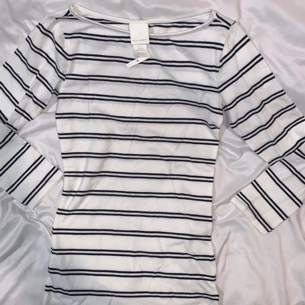 H&M quarter sleeve top